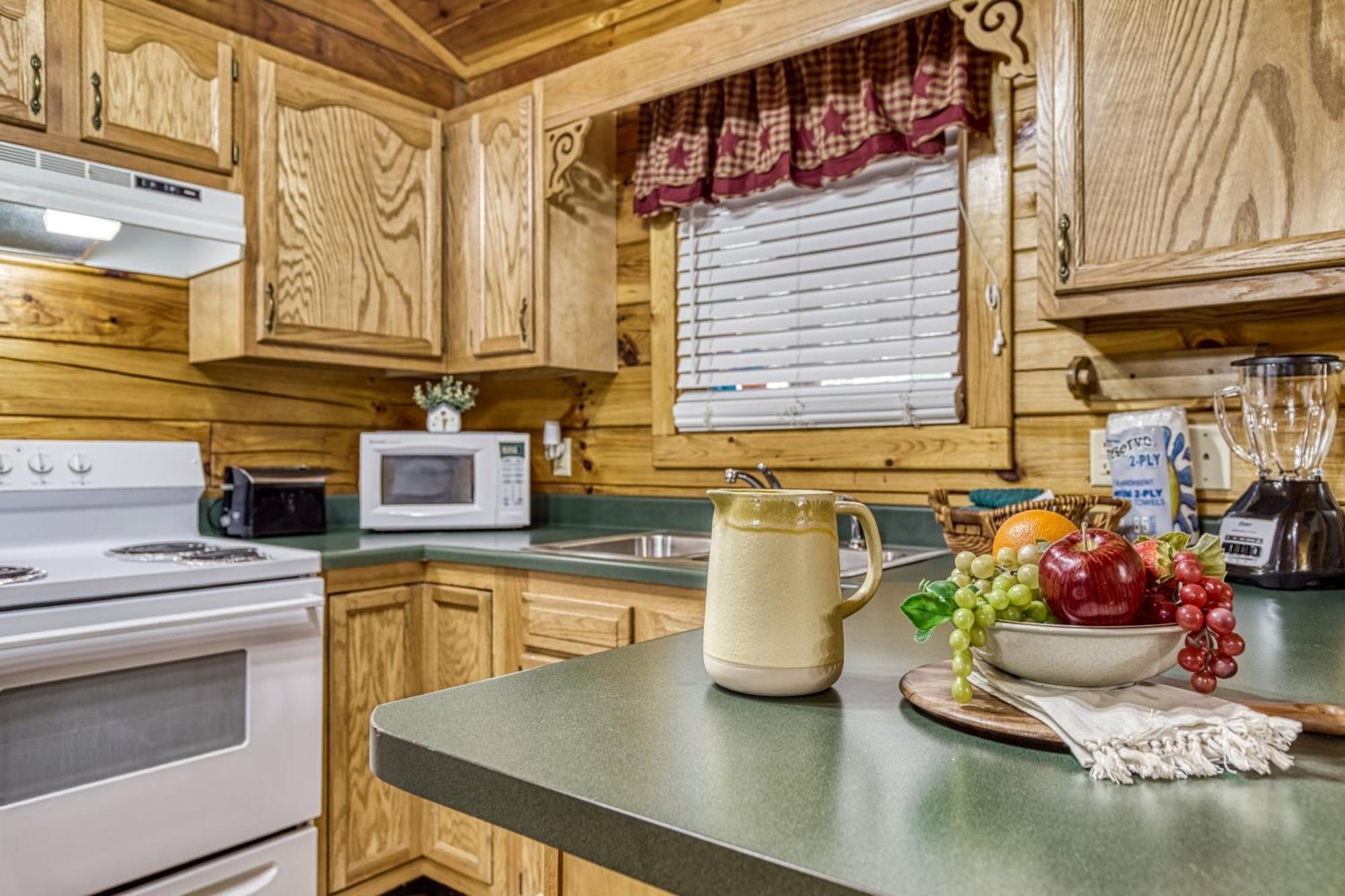 Romantic Retreat Gatlinburg Exterior photo